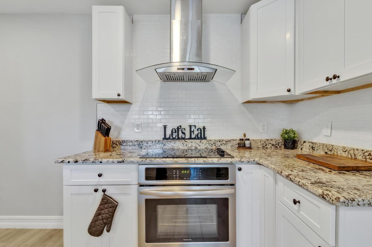 Modern Lake Front Casita Near Winter Park! 올랜도 외부 사진
