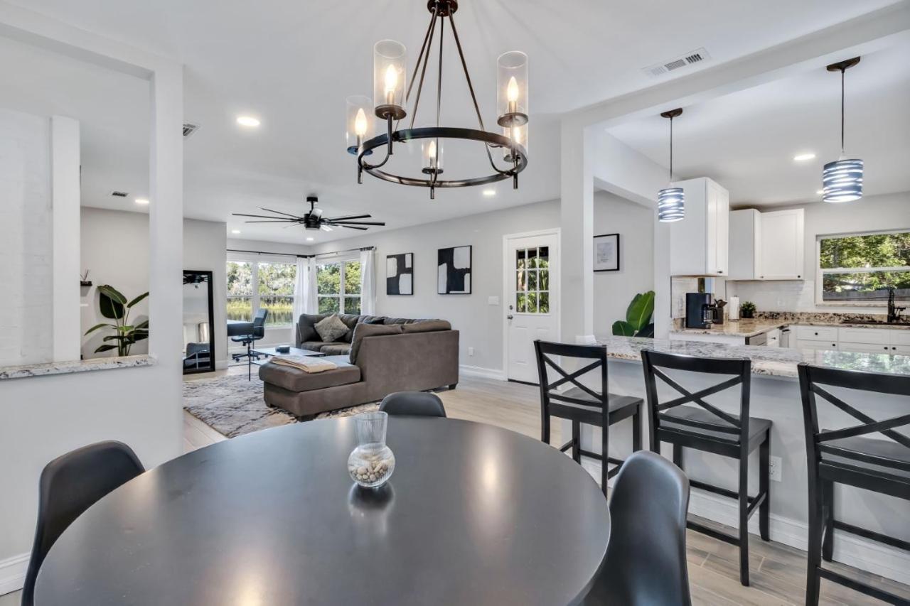 Modern Lake Front Casita Near Winter Park! 올랜도 외부 사진