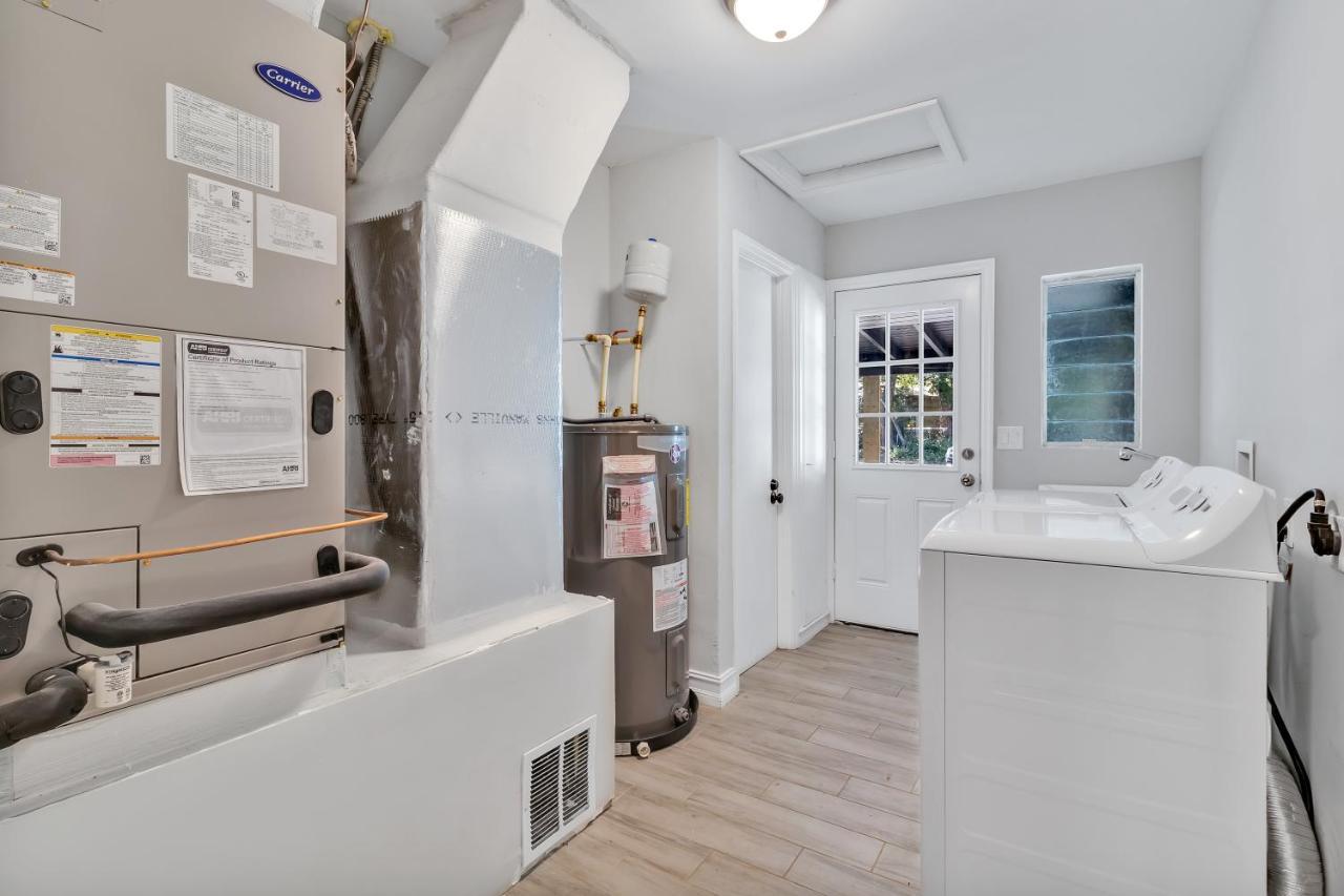 Modern Lake Front Casita Near Winter Park! 올랜도 외부 사진